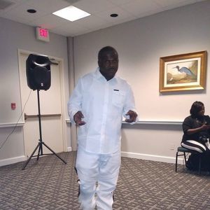 Meet your Posher, Hamn